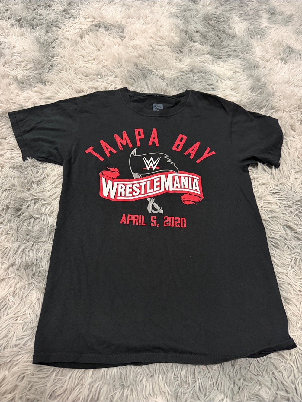 WWE Wrestle mania shirt Small black tee